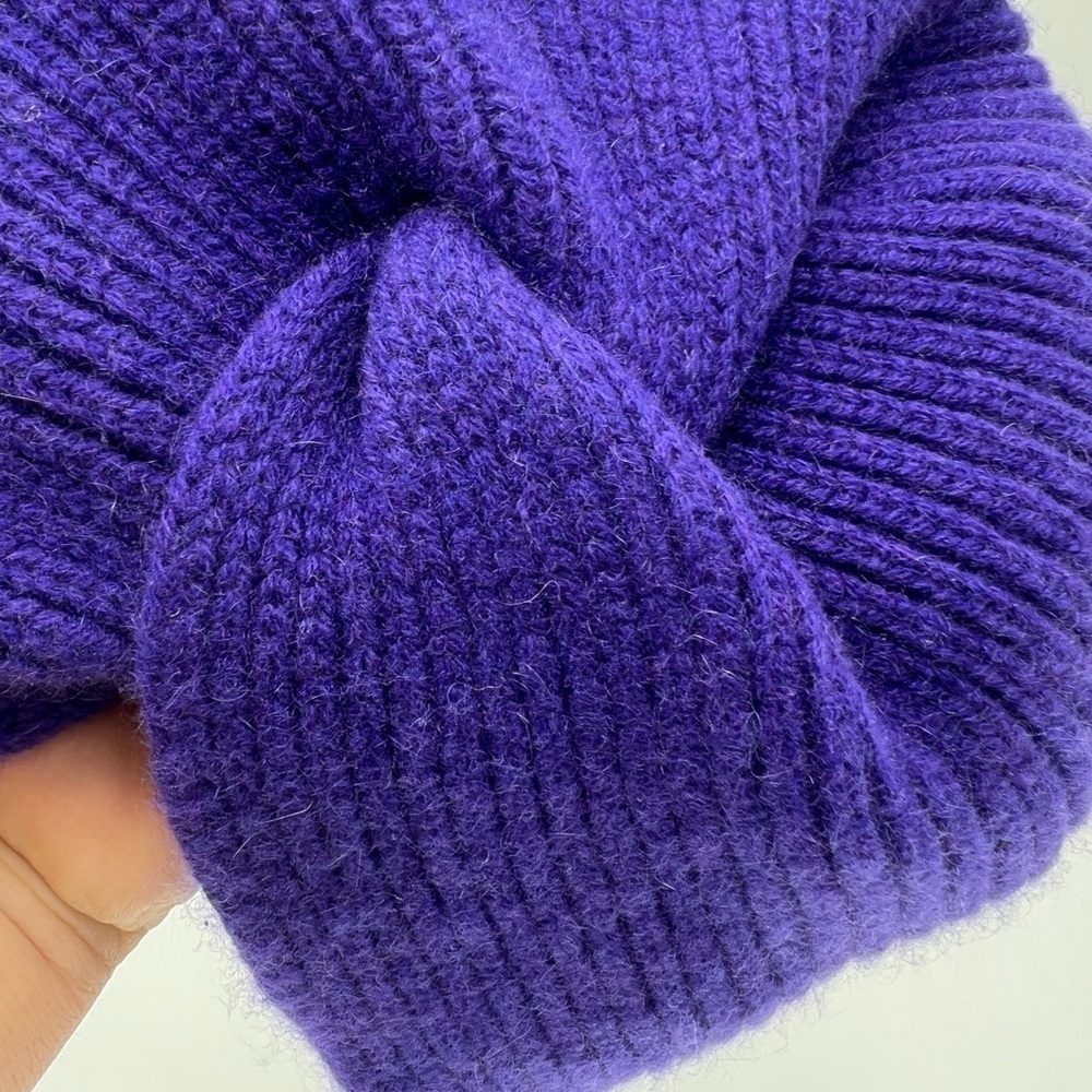 Ladies cashmere hat, Amicale, brand new